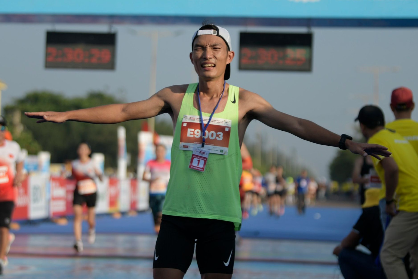 Tiền Phong Marathon 2024: Trên bục vinh quang ảnh 144