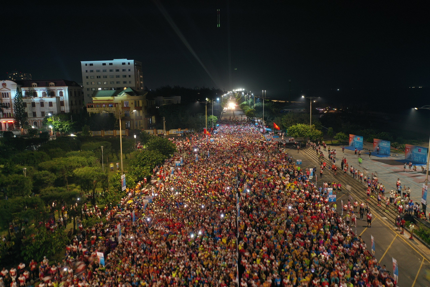 Tiền Phong Marathon 2024: Trên bục vinh quang ảnh 43
