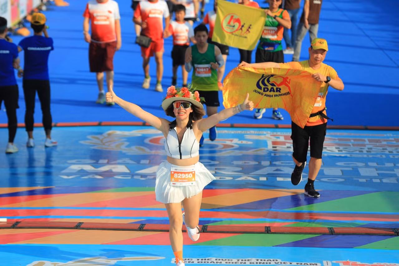 Tiền Phong Marathon 2024: Trên bục vinh quang ảnh 181