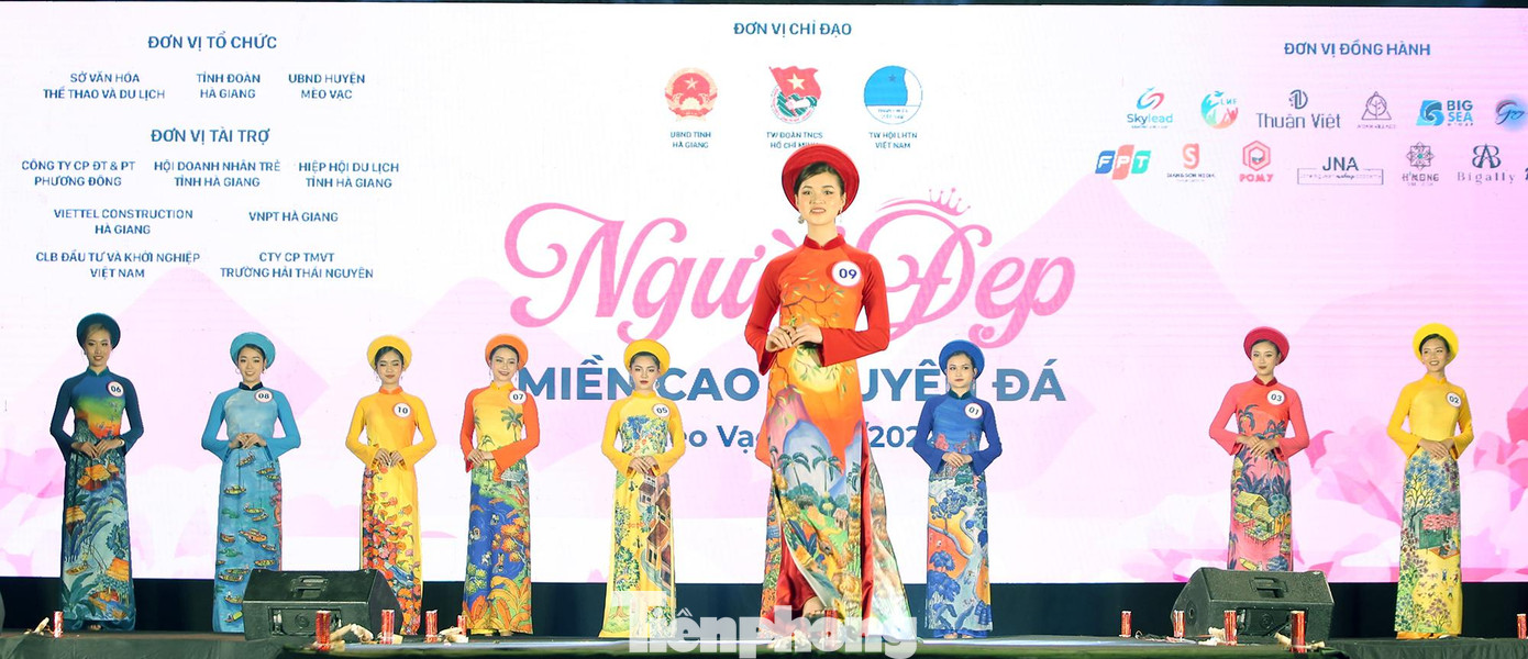 Chung kết hội thi Người đẹp miền cao nguyên đá tối 25/4. Ảnh: BTC