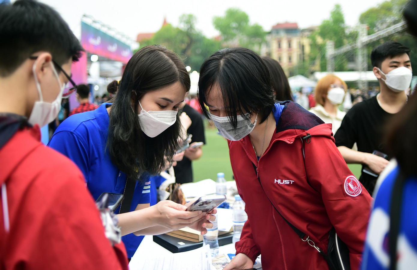 Trong đó, có trải nghiệm công nghệ VietQR tại khu vực Check-in &amp; nhận quà, hoạt động mua sắm; tiếp cận và trải nghiệm công nghệ số (thanh toán contactless, mã QR, công nghệ NFC, Digital bank, công nghệ eKYC); trải nghiệm thực tế các phương thức thanh toán và công nghệ số được ứng dụng trong các lĩnh vực giáo dục, giao thông, mua - bán.
