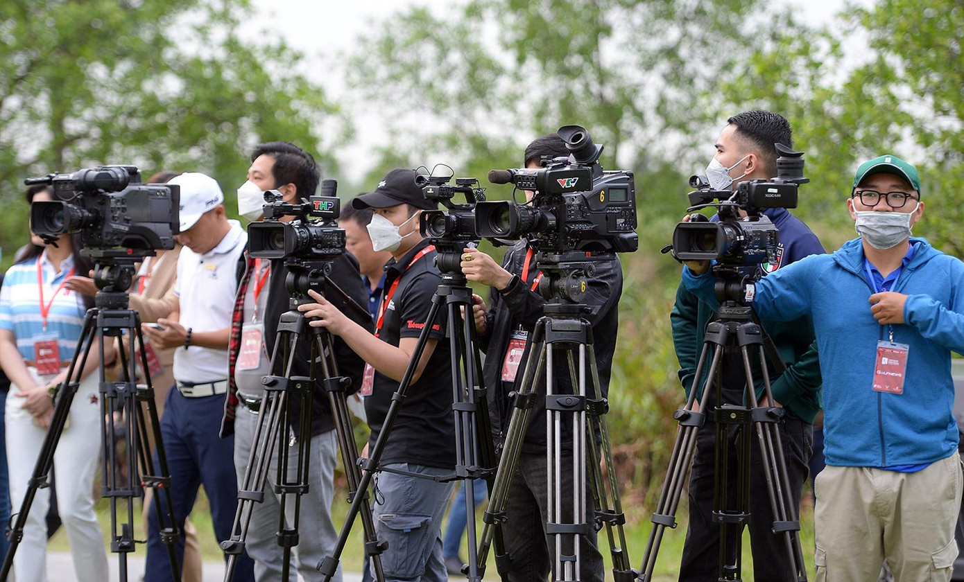 Bên cạnh công tác chuyên môn, chất lượng của giải đấu, công tác truyền thông được Ban tổ chức đặc biệt coi trọng. 23 cơ quan báo chí, truyền hình bảo trợ truyền thông giải đấu, trong đó có: Đài Truyền hình Việt Nam, Truyền hình Thông tấn, Truyền hình Nhân dân, Truyền hình Quốc phòng, Đài Truyền hình kỹ thuật số VTC, Đài Phát thanh - Truyền hình Hải Phòng, báo điện tử Đảng Cộng sản...