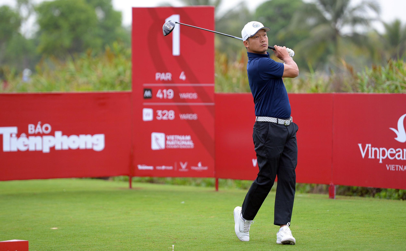 Các vận động viên bước vào phiên thi đấu buổi sáng tee times sớm nhất lúc 6h30; còn phiên buổi chiều từ 11h.