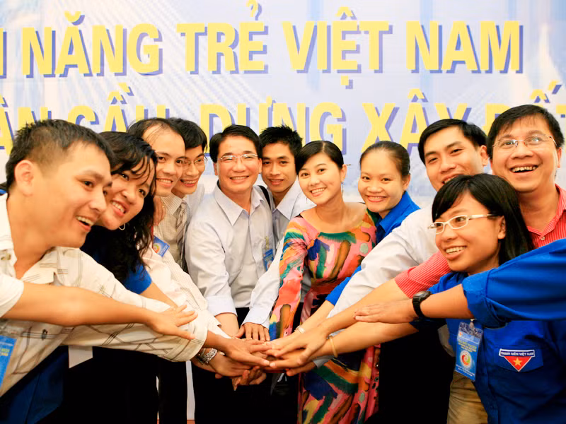 Các đại biểu trước giờ tham gia diễn đàn “Kết nối tài năng Việt”. Ảnh : Hồng Vĩnh