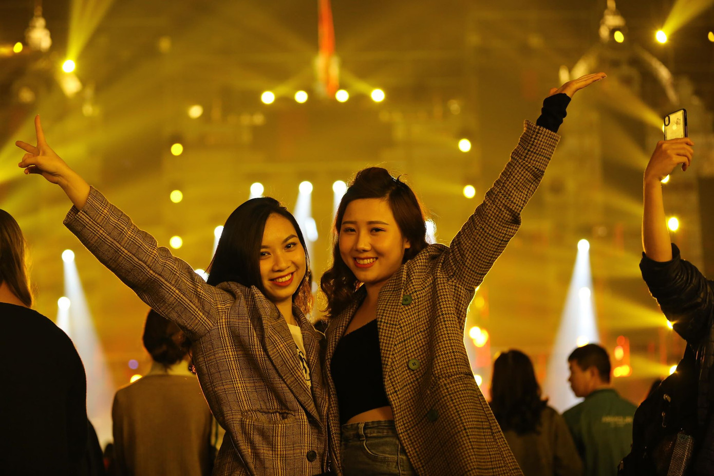 Châu Á bước sang năm mới 2020 ảnh 3