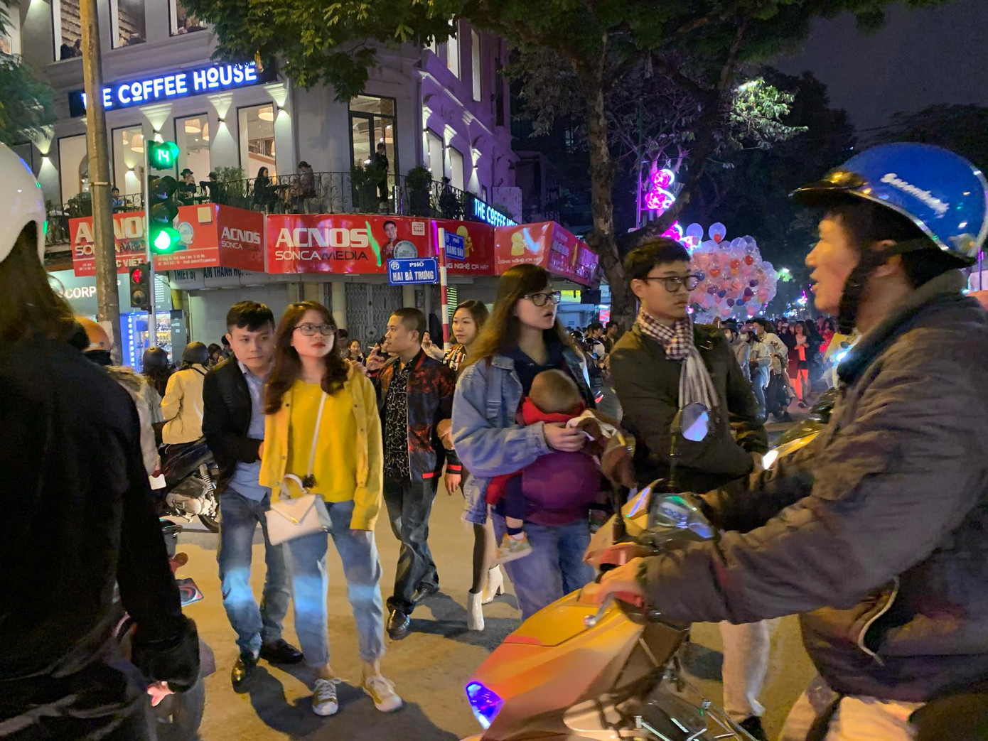 Pháo hoa rực sáng đón năm mới 2020 ảnh 50