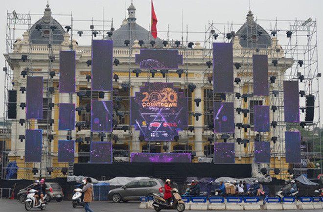 Pháo hoa rực sáng đón năm mới 2020 ảnh 65