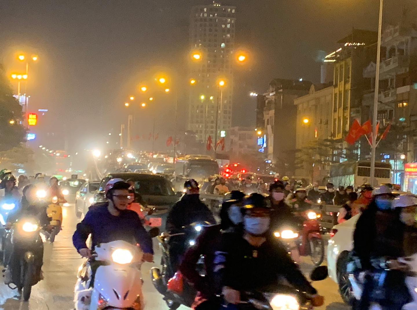 Pháo hoa rực sáng đón năm mới 2020 ảnh 54