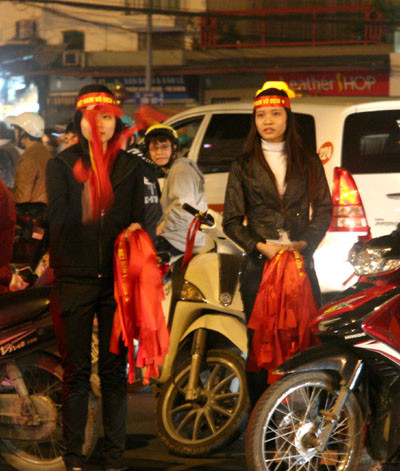 Trong đó có cả những bóng hồng...