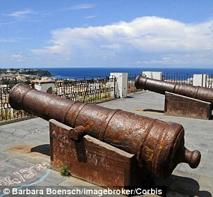 Hoảng hồn phát hiện 'đại bác' trên Sao Hỏa ảnh 2