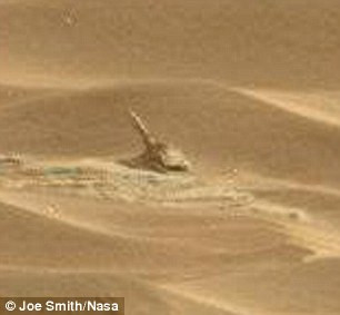 Hoảng hồn phát hiện 'đại bác' trên Sao Hỏa ảnh 1