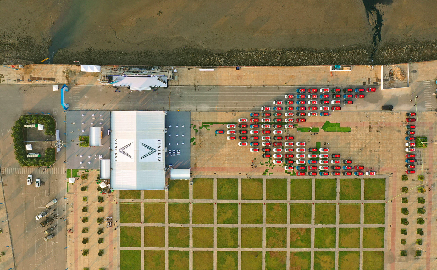 Dàn xe nhìn từ trên cao.