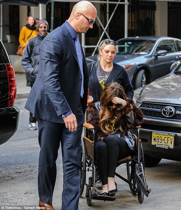 Với tình hình sức khỏe đang phục hồi khá tốt, fan hâm mộ sẽ sớm được nhìn thấy Gaga xuất hiện lại trên sân khấu