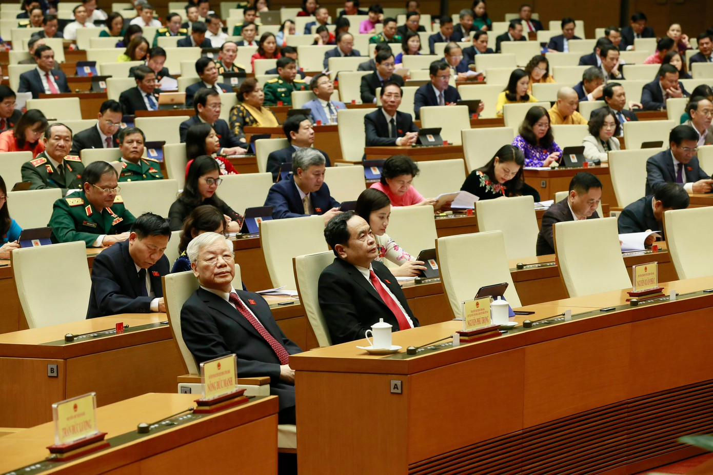 Quốc hội Việt Nam dưới sự lãnh đạo của Đảng ta mà đứng đầu là đồng chí Tổng Bí thư Nguyễn Phú Trọng, trong những nhiệm kỳ gần đây đã có những bước đi đúng hướng, nâng cao chất lượng và hiệu quả hoạt động.