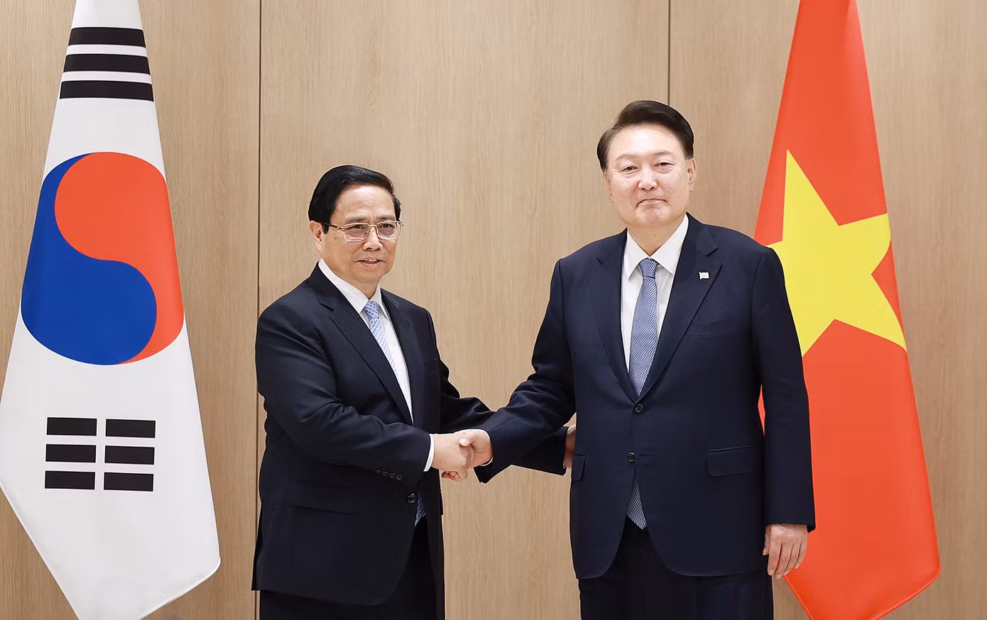 Thủ tướng Phạm Minh Chính hội kiến Tổng thống Hàn Quốc Yoon Suk Yeol.