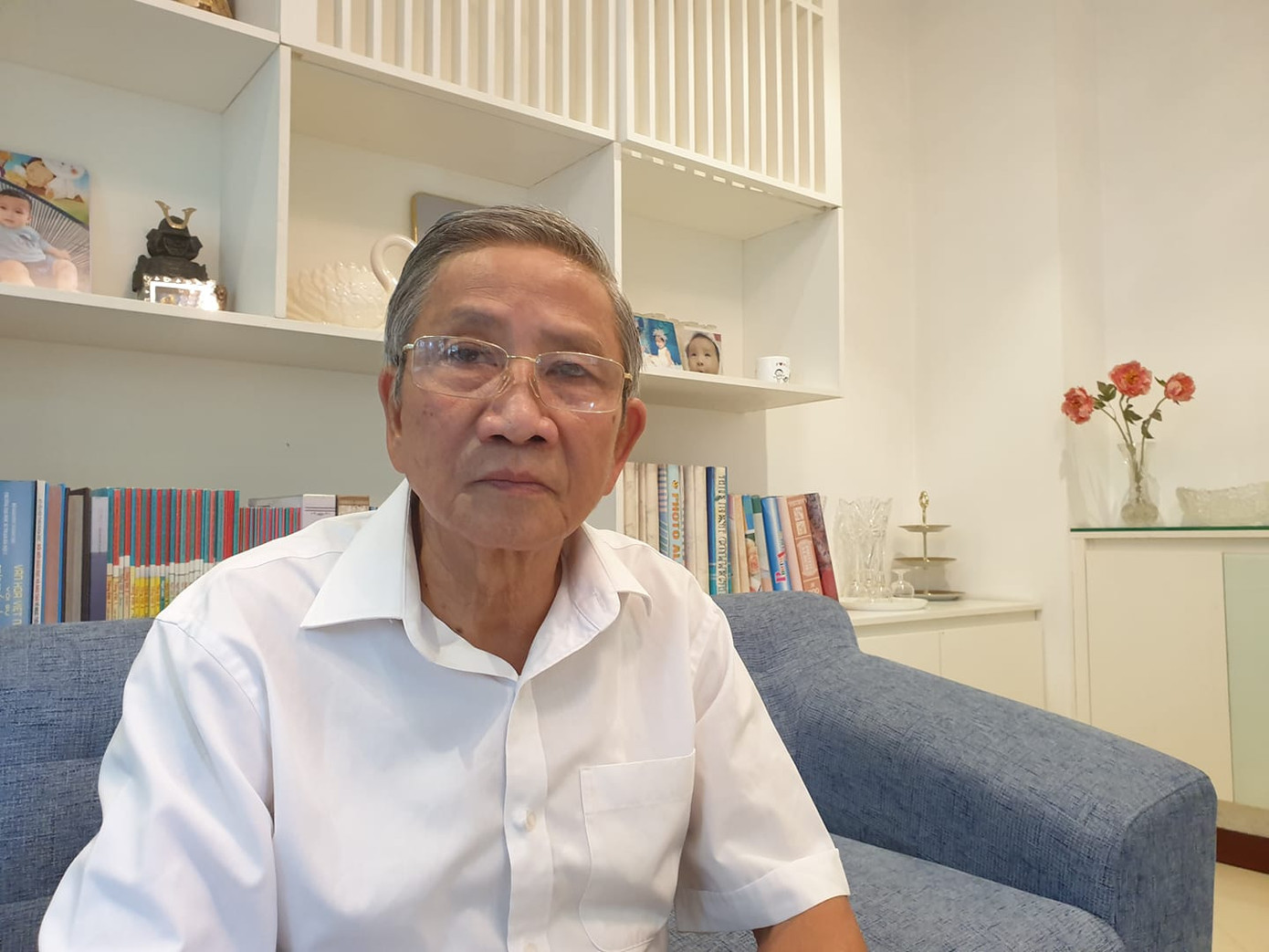 GS. Nguyễn Minh Thuyết chia sẻ với phóng viên. Ảnh: LD GS. Nguyễn Minh Thuyết chia sẻ với phóng viên. Ảnh: LD