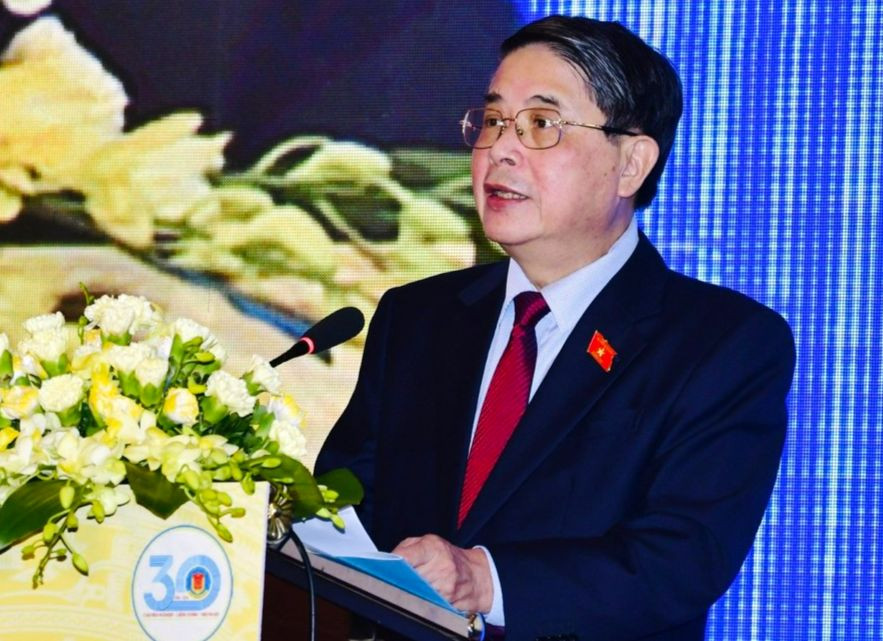 Phó Chủ tịch Quốc hội Nguyễn Đức Hải phát biểu tại hội thảo.