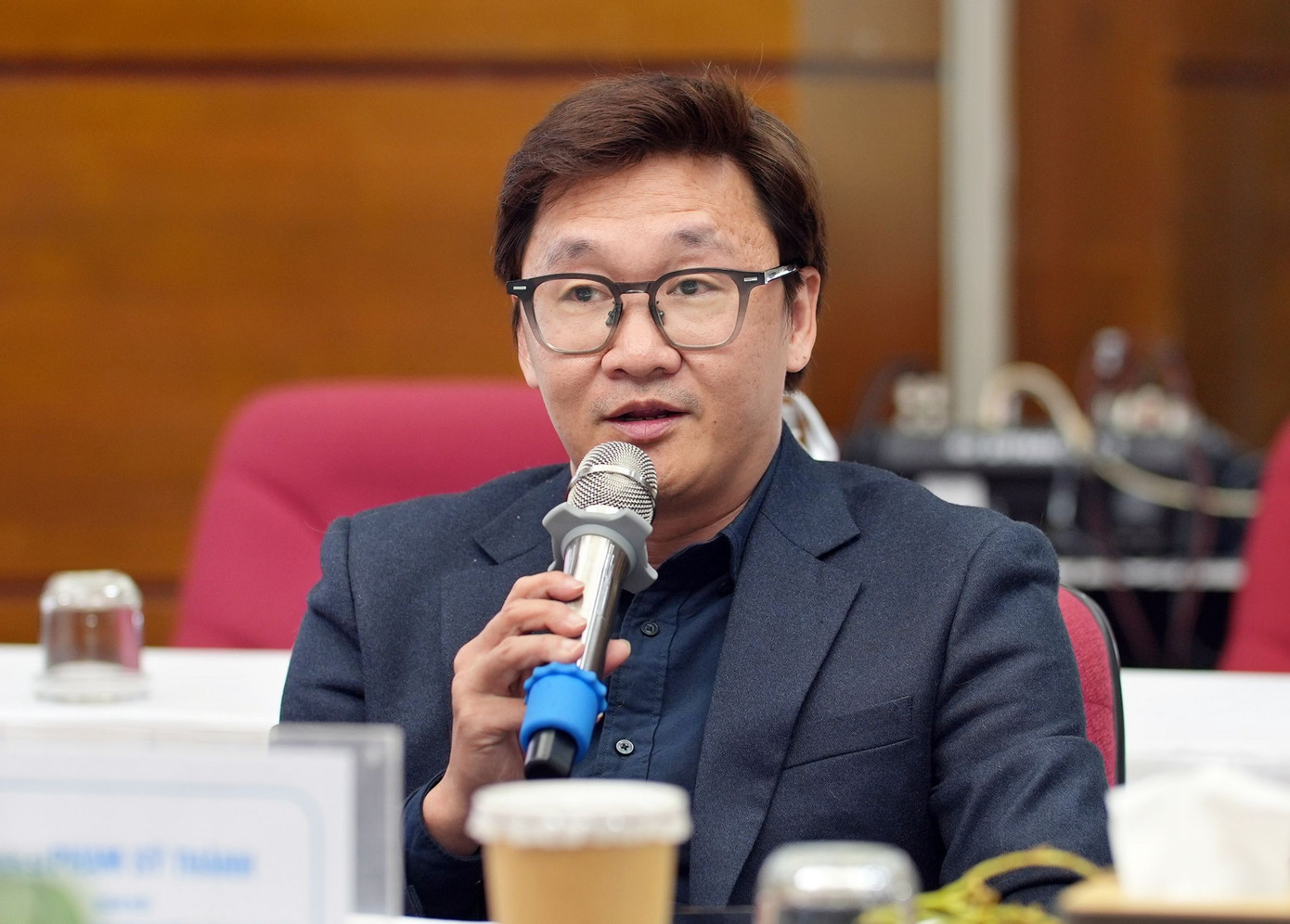 Tiến sỹ Phạm Sỹ Thành - Giám đốc Trung tâm nghiên cứu kinh tế và chiến lược Trung Quốc. Tiến sỹ Phạm Sỹ Thành - Giám đốc Trung tâm nghiên cứu kinh tế và chiến lược Trung Quốc.