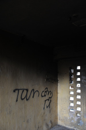 Tuy vậy, cũng có nhiều nơi thì nhếch nhác cáu bẩn thật sự