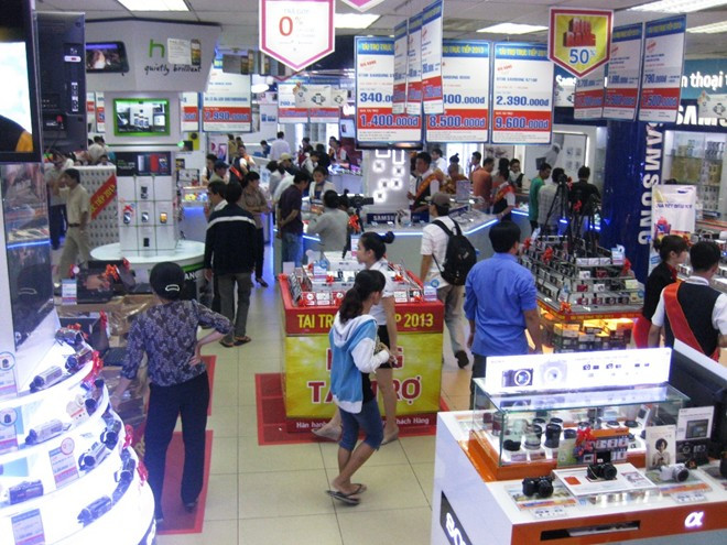 Gian hàng kỹ thuật số cũng rất đông đúc