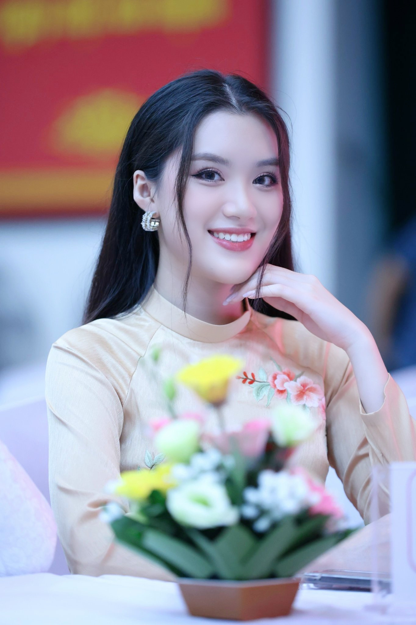 Người đẹp Biển Phan Phương Oanh cho biết trước đây cô từng đăng ký tham gia hiến máu nhưng đều không đủ điều kiện và đã lỡ hẹn 2 lần với Chủ Nhật Đỏ. Cô hy vọng sẽ có đầy đủ sức khoẻ để tham gia hiến máu tại sự kiện Chủ Nhật Đỏ vào ngày 24/12 tới.