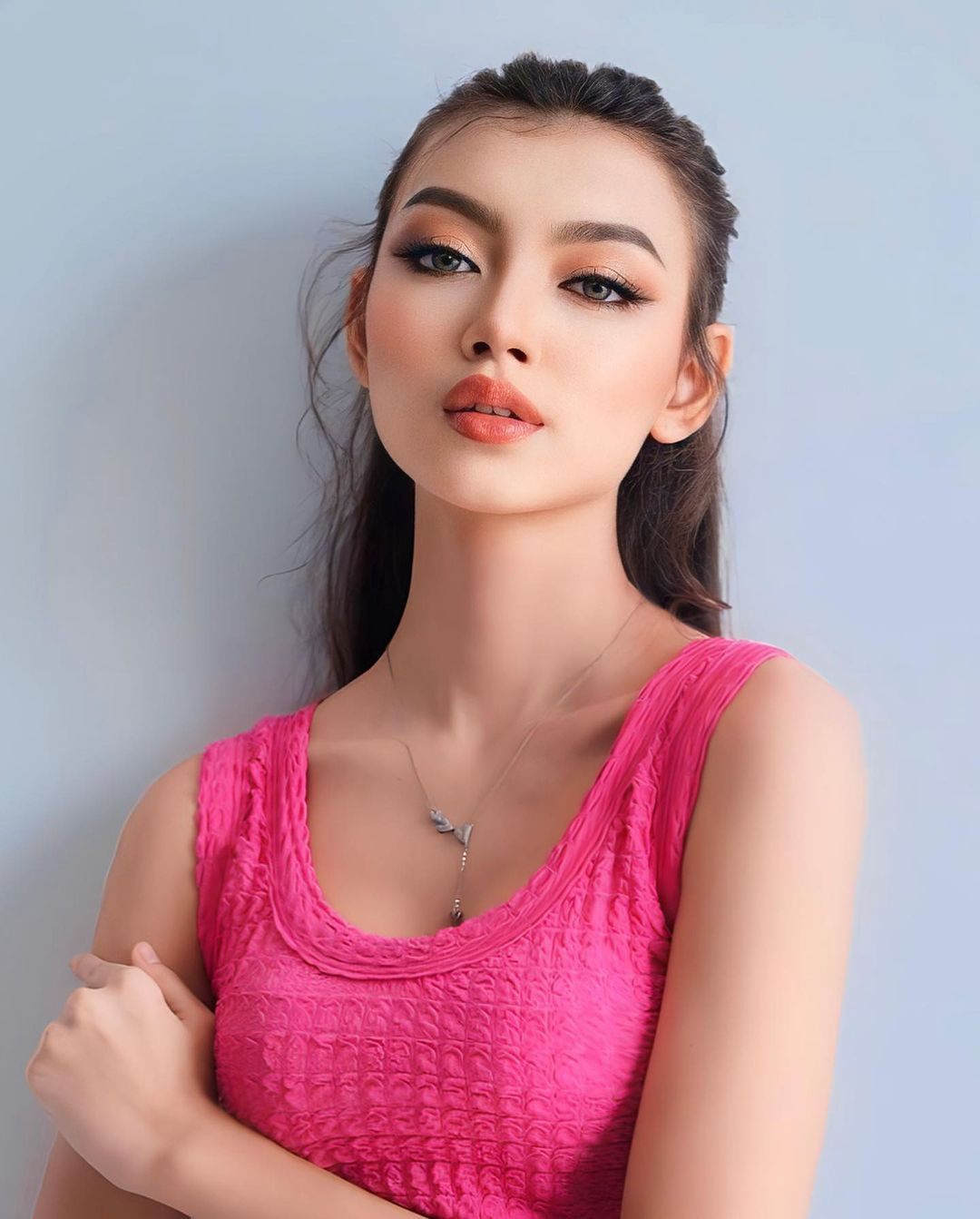 Chiến thắng của Thae Su Nyein được lòng khán giả quê nhà. Cô có nhan sắc ưa nhìn với gương mặt hài hoà, chiều cao ấn tượng cùng thân hình quyến rũ.