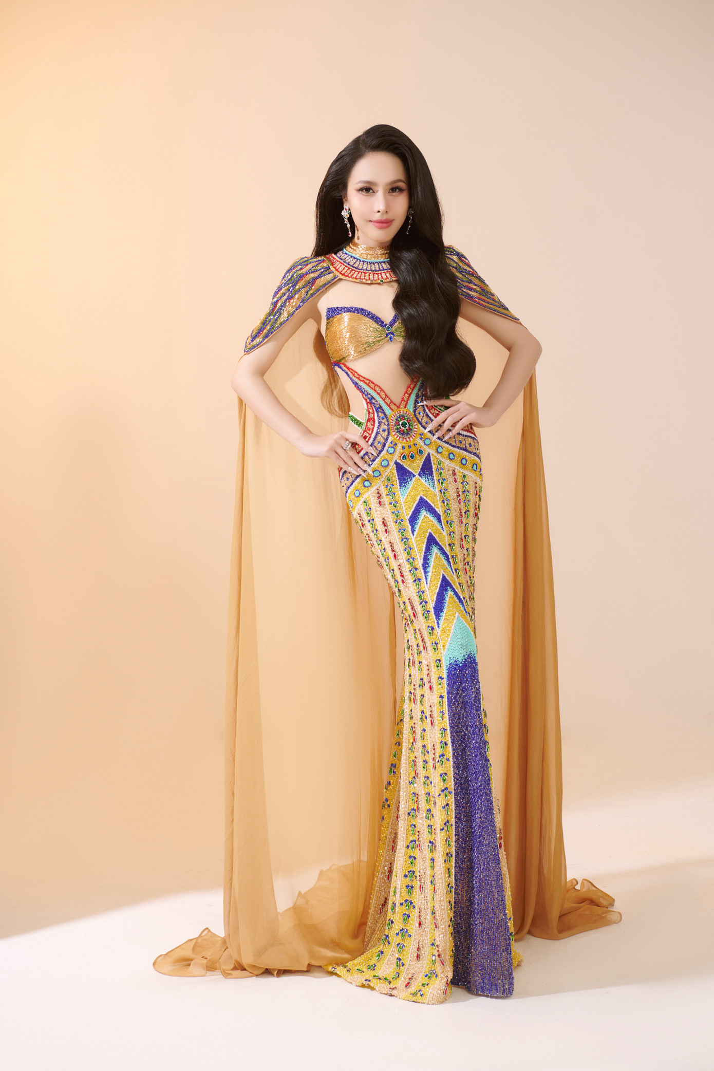 Váy dạ hội Ngọc Hằng sẽ mặc trong chung kết Hoa hậu Liên lục địa 2023.