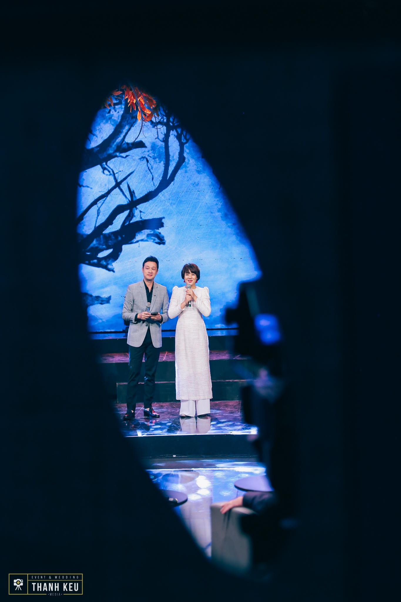 “Những mùa đông yêu dấu” là chương trình cuối của Quán Thanh Xuân mà Diễm Quỳnh tham gia với tư cách MC “Những mùa đông yêu dấu” là chương trình cuối của Quán Thanh Xuân mà Diễm Quỳnh tham gia với tư cách MC