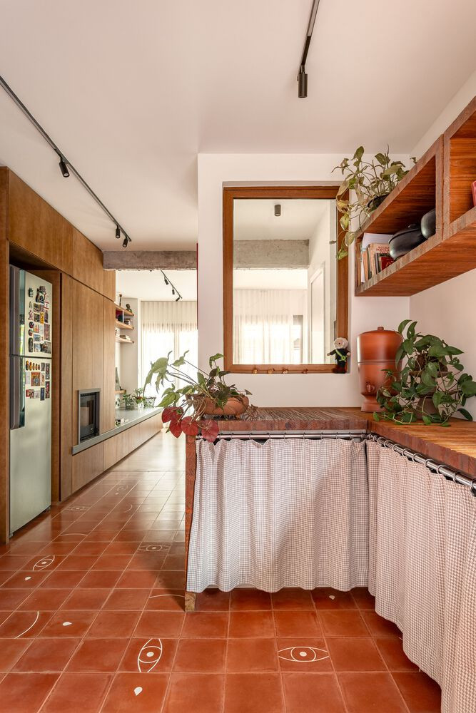 Nội thất được bố trí ngăn nắp, gọn gàng để tận dụng tối đa không gian của căn nhà.