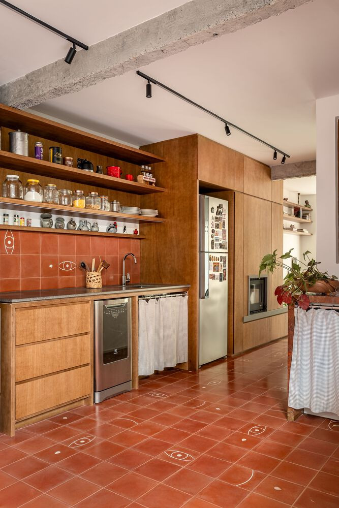 Nội thất được bố trí ngăn nắp, gọn gàng để tận dụng tối đa không gian của căn nhà.