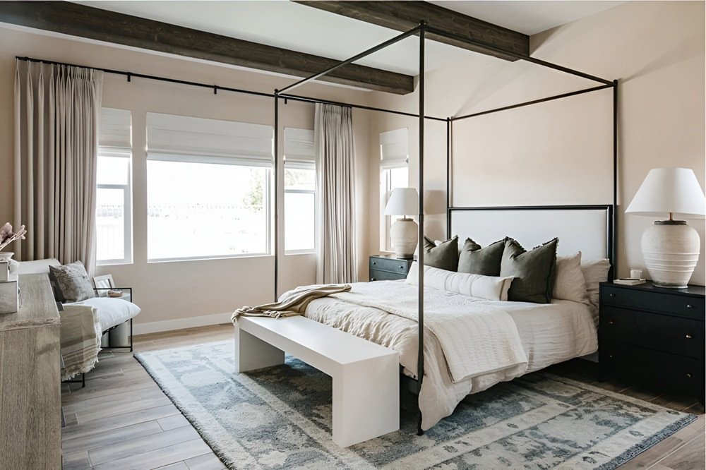 Phòng ngủ tông trắng là lựa chọn phổ biến với sự tinh tế.