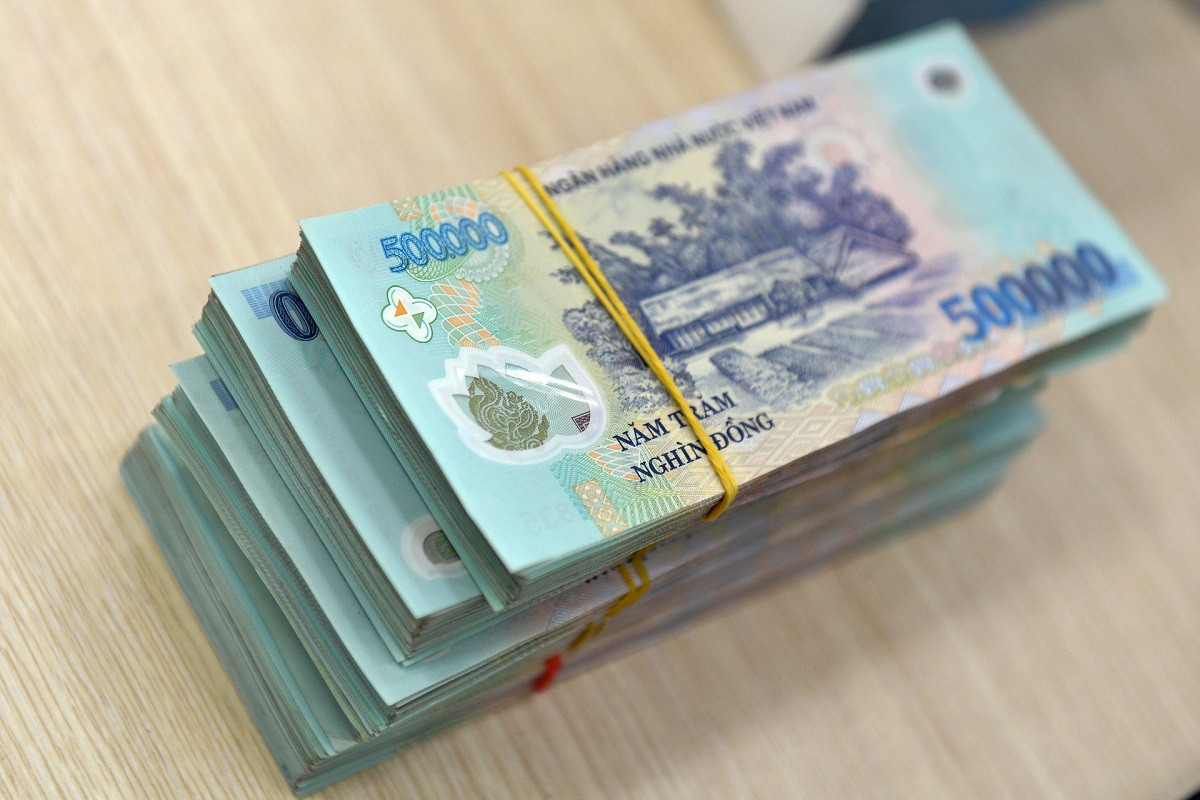 Pháp luật thuế quy định rõ trường hợp người lao động có nhiều nguồn thu nhập có thể ủy quyền quyết toán thuế TNCN. Ảnh: Nam Khánh Pháp luật thuế quy định rõ trường hợp người lao động có nhiều nguồn thu nhập có thể ủy quyền quyết toán thuế TNCN. Ảnh: Nam Khánh