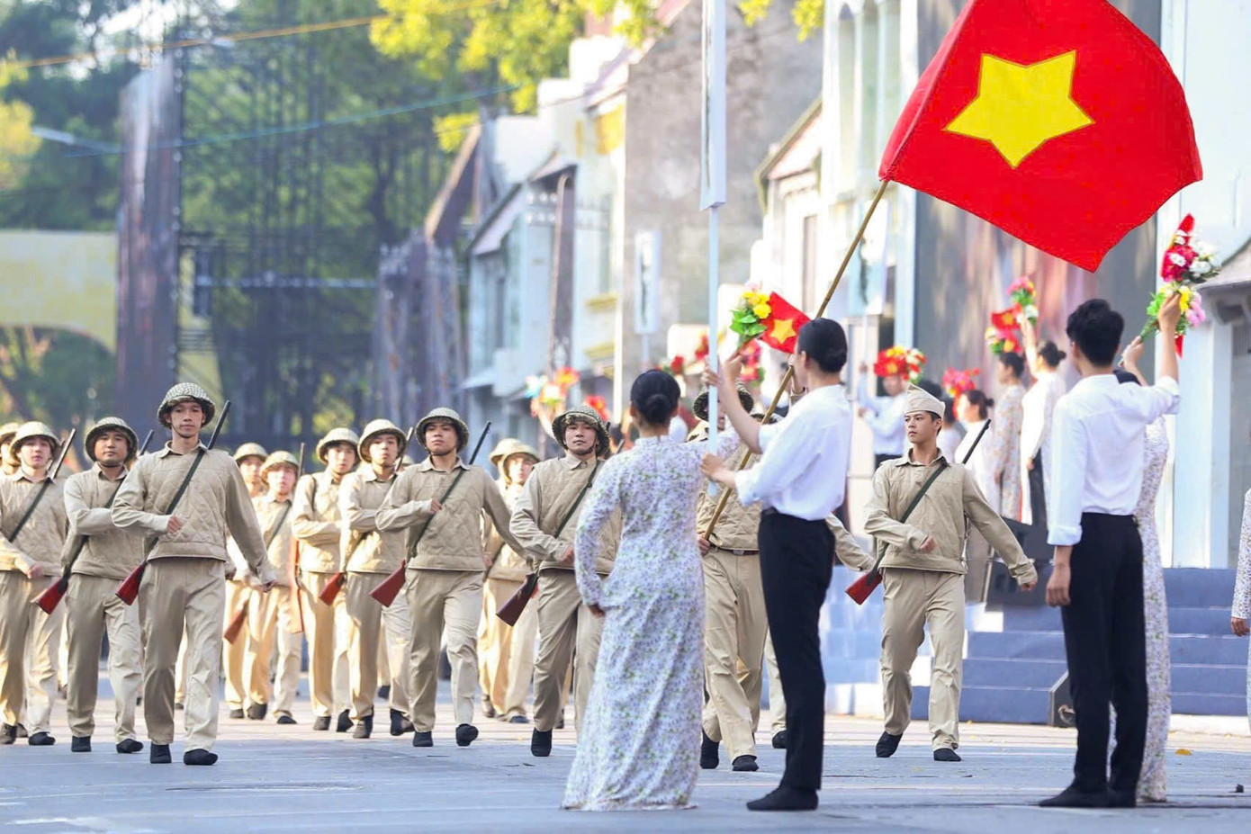 Nằm trong chuỗi sự kiện Kỷ niệm 70 năm ngày Giải phóng Thủ đô, “Ngày hội văn hóa vì Hòa bình” hôm nay nhằm lan tỏa thông điệp về giá trị của văn hóa, hòa bình và sức sáng tạo của con người Thăng Long - Hà Nội qua các thời kỳ.