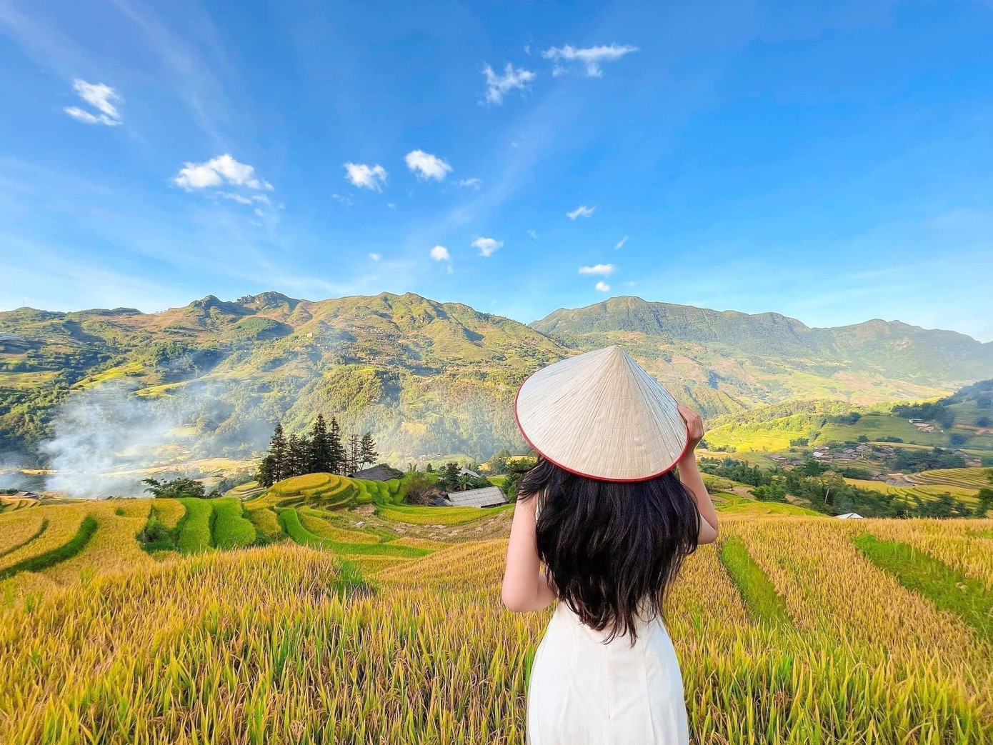 Đứng giữa cảnh sắc tuyệt diệu này, chỉ cần giơ máy ảnh lên là đã có được một bức ảnh lung linh. Đứng giữa cảnh sắc tuyệt diệu này, chỉ cần giơ máy ảnh lên là đã có được một bức ảnh lung linh.