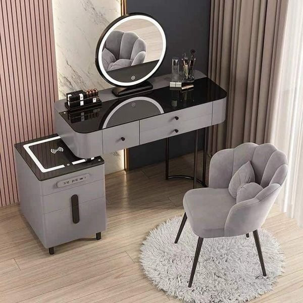 Đồ dùng công nghệ kết hợp nội thất không tạo sự tiện nghi, sang trọng cho không gian sống.