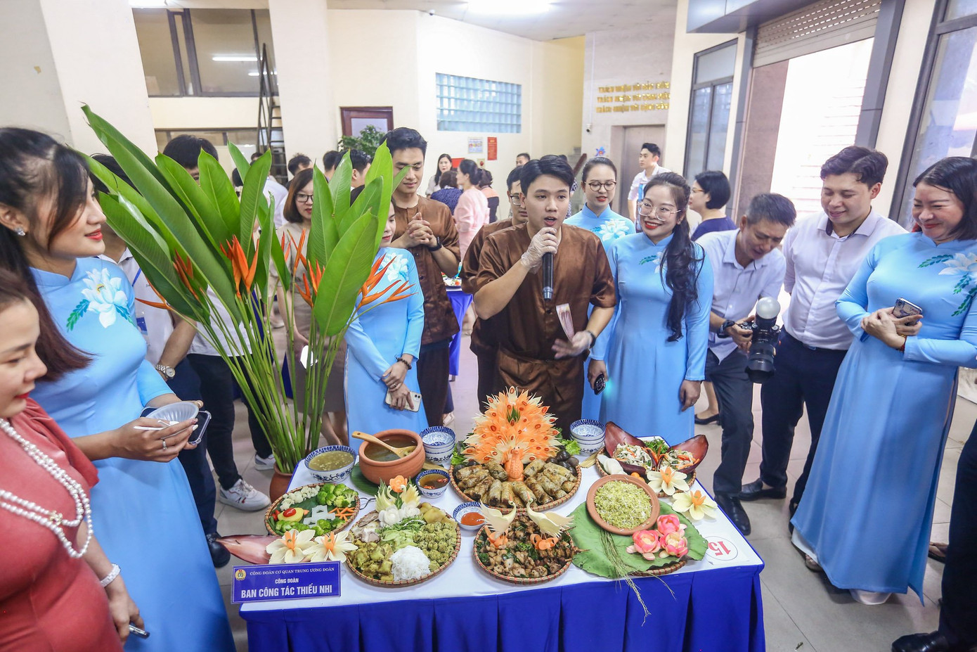 Mặc dù thời gian chuẩn bị để tham gia Hội thi không nhiều tuy nhiên các công đoàn viên thuộc Công đoàn các đơn vị đã tham gia hội thi rất nhiệt tình, tích cực.