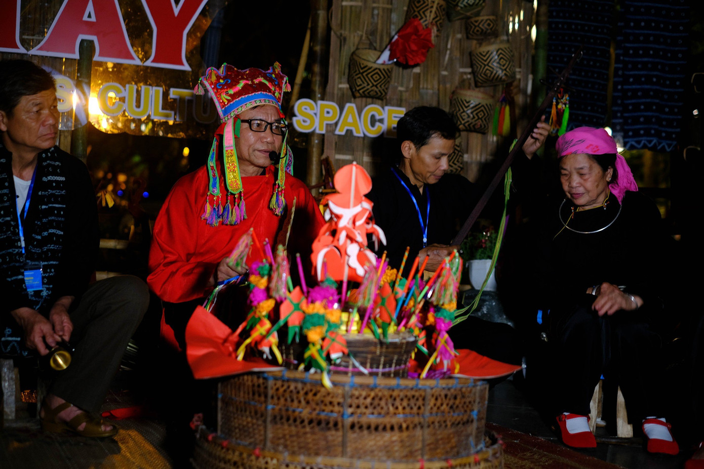 Không gian văn hóa dân tộc Tày được tái hiện trong ngày hội.