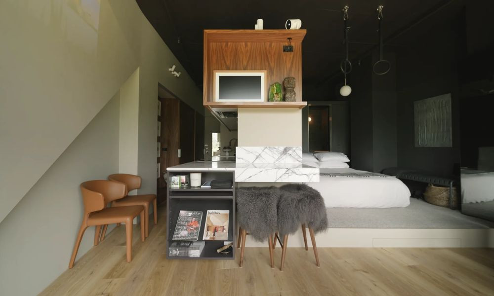 Tông đất tăng cường cảm giác vững chắc cho tổng thể thiết kế (Ảnh: Nevertoosmall) Tông đất tăng cường cảm giác vững chắc cho tổng thể thiết kế (Ảnh: Nevertoosmall)