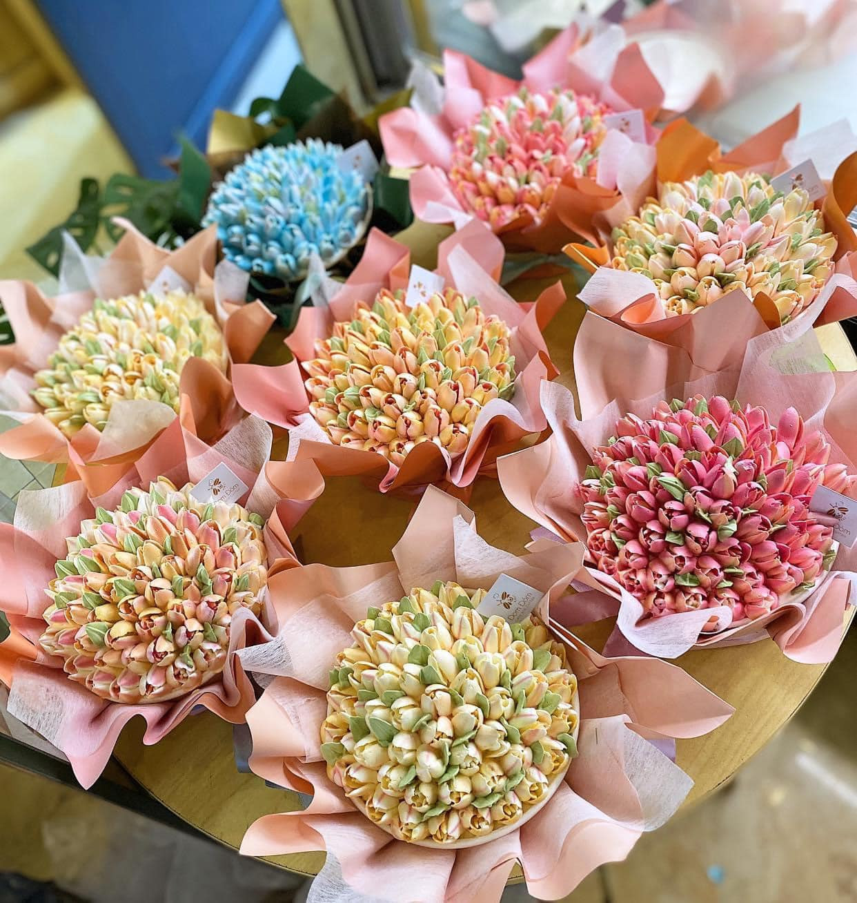 Cửa hàng nhà chị Linh nhận được nhiều đơn đặt hàng dịp 20/10.