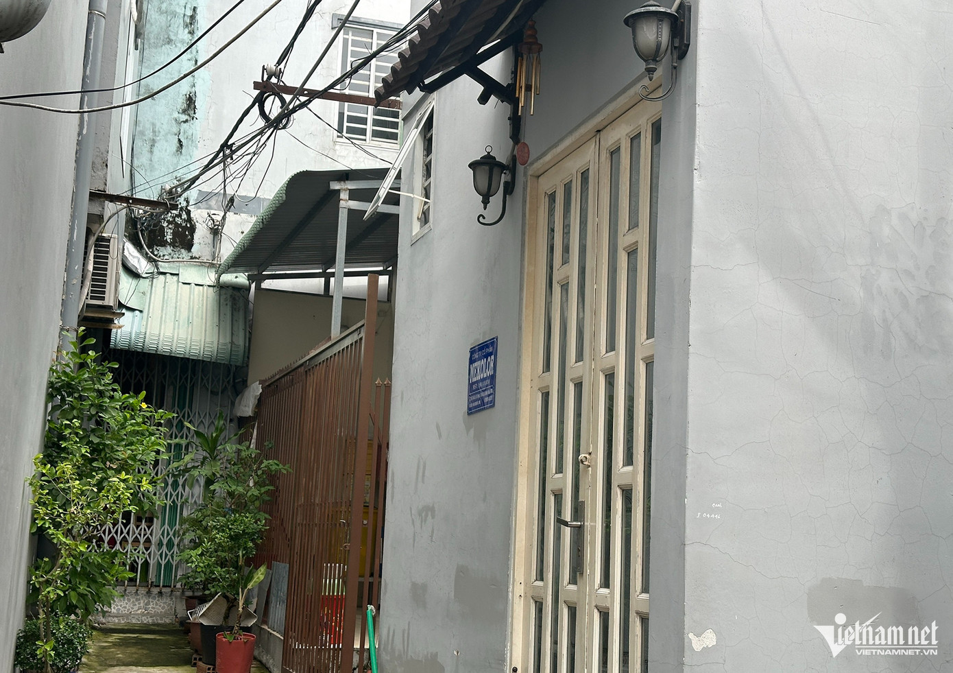 Trụ sở của Công ty cổ phần Mekolor nằm sâu trong hẻm 24, đường Lý Tự Trọng (quận Ninh Kiều, TP Cần Thơ).