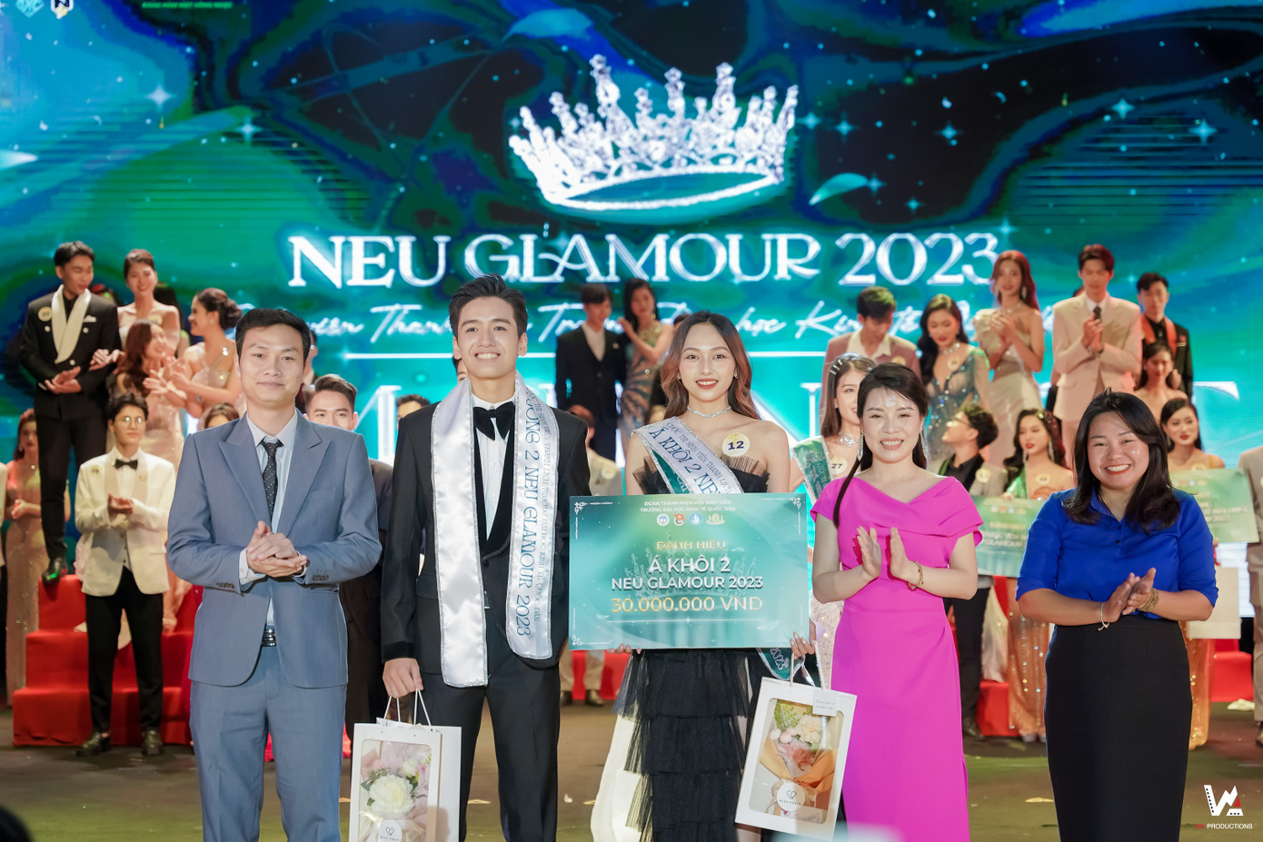 Á Vương 2 - Lê Nguyên Khánh và Á Khôi 2 - Nguyễn Thuỳ Linh đều đến từ Viện Đào Tạo Tiên Tiến, Chất Lượng Cao &amp; POHE