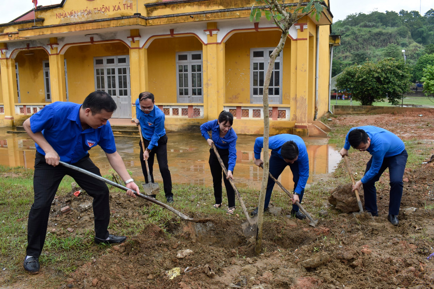 Anh Nguyễn Tường Lâm - Bí thư BCH Trung ương Đoàn, Phó Chủ nhiệm Thường trực Ủy ban Quốc gia về Thanh niên Việt Nam tham gia nhiều hoạt động tại buổi lễ ra quân chiến dịch Thanh niên tình nguyện hè năm 2024.