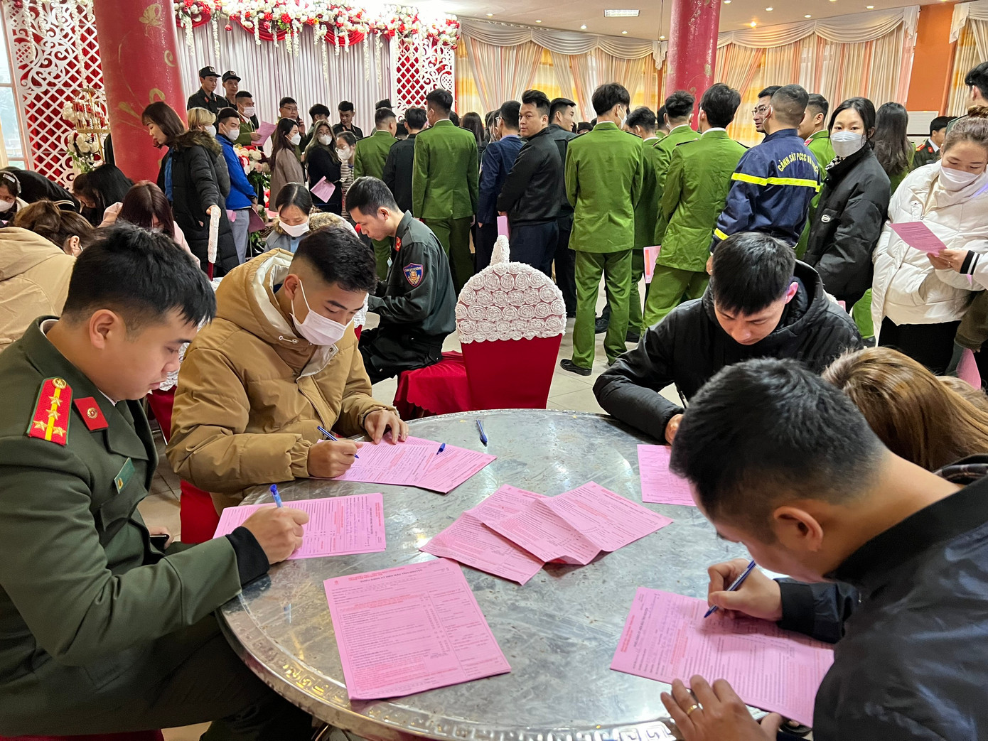 Cán bộ, chiến sỹ công an đăng ký hiến máu