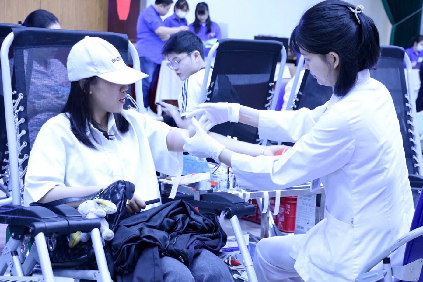 Thời thanh niên sôi nổi với những hoạt động tình nguyện không mệt mỏi đã trở thành ký ức đẹp của nhiều người trưởng thành. Chương trình không chỉ dành cho những người trẻ mà cả những người đã đi qua tuổi thanh xuân cũng sẽ được gợi nhớ lại những năm tháng tuổi trẻ rực rỡ khi tham gia.