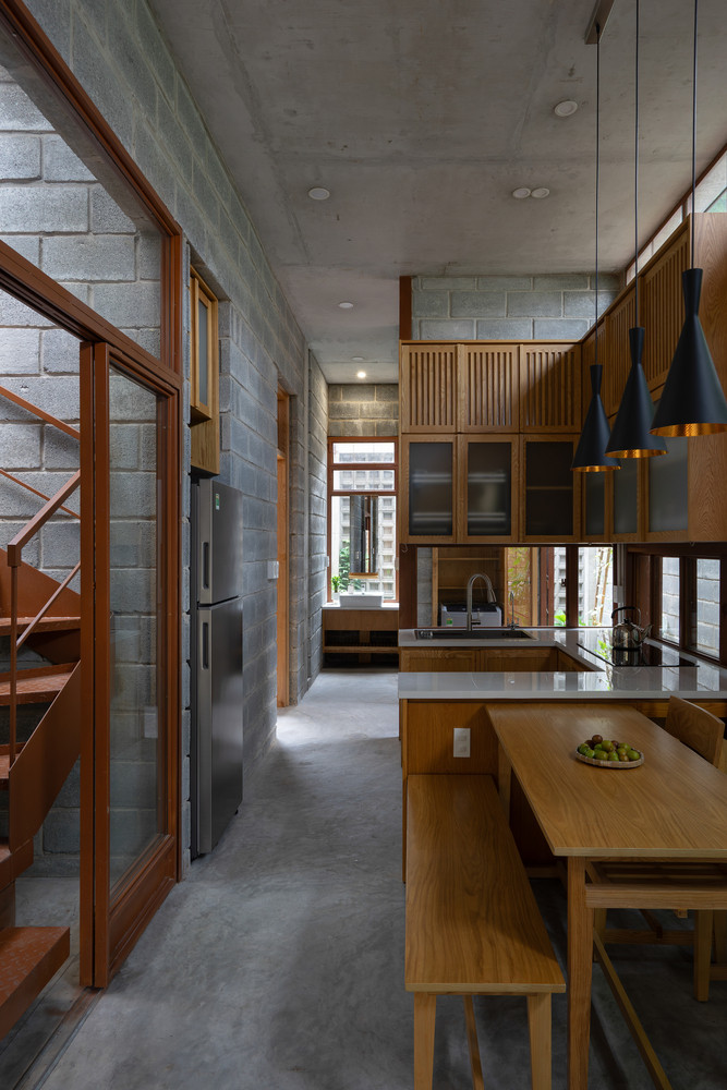 Các vật liệu sẵn có tại Bình Dương được tận dụng phù hợp với kỹ thuật xây dựng của thợ thủ công địa phương. Điều này giúp giảm chi phí xây dựng, rút ngắn thời gian thi công và hạn chế tác động đến môi trường. Các vật liệu sẵn có tại Bình Dương được tận dụng phù hợp với kỹ thuật xây dựng của thợ thủ công địa phương. Điều này giúp giảm chi phí xây dựng, rút ngắn thời gian thi công và hạn chế tác động đến môi trường.