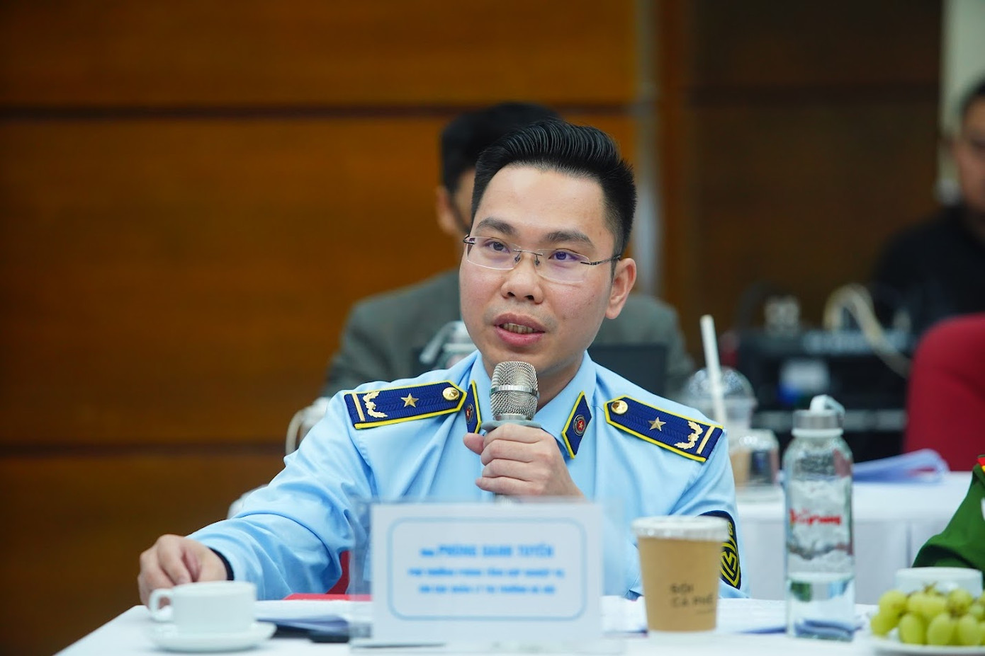 Ông Phùng Danh Tuyến, Phó trưởng Phòng tổng hợp nghiệp vụ, Chi cục Quản lý thị trường Hà Nội phát biểu tại toạ đàm. Ông Phùng Danh Tuyến, Phó trưởng Phòng tổng hợp nghiệp vụ, Chi cục Quản lý thị trường Hà Nội phát biểu tại toạ đàm.