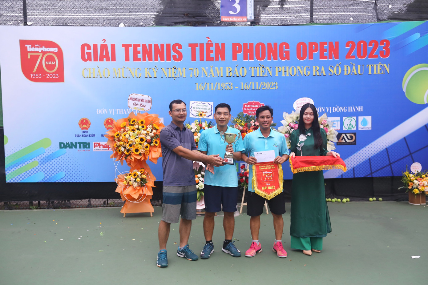 Giải Nhất giao hữu thuộc về đôi vận động viên Đỗ Kỳ Nam, Nguyễn Việt Anh (Ban Quản lý Khu công nghệ cao Hòa Lạc)