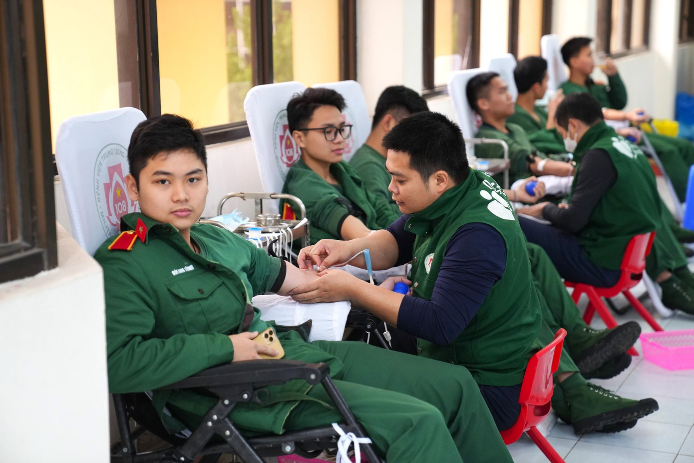 Hiến máu đã trở thành một hoạt động lớn, có sức lan tỏa, thu hút đông đảo các lực lượng trong và ngoài quân đội tham gia. Hiến máu đã trở thành một hoạt động lớn, có sức lan tỏa, thu hút đông đảo các lực lượng trong và ngoài quân đội tham gia.