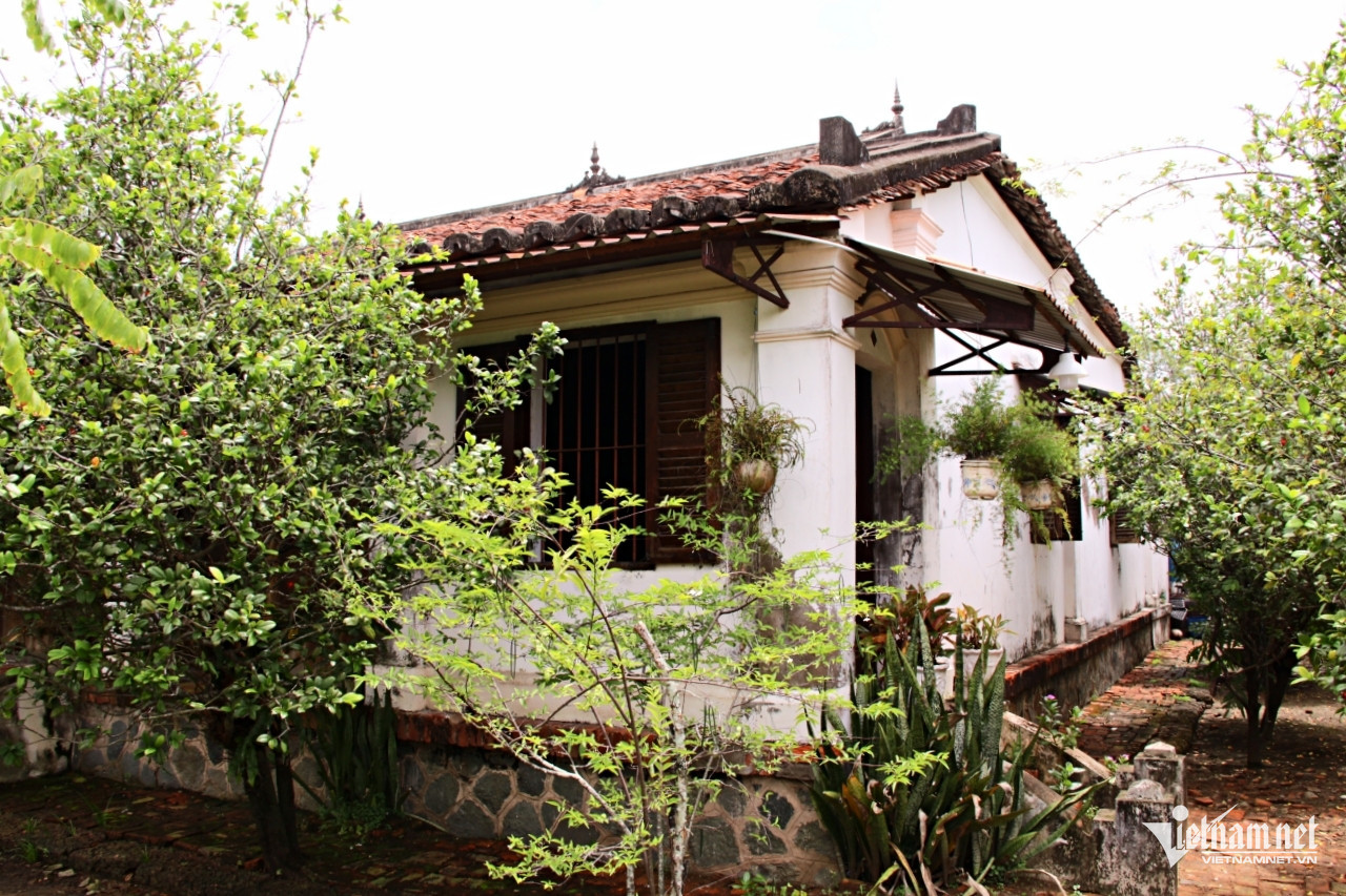 Với nhiều giá trị về kiến trúc, ngôi nhà cổ của gia đình được UBND TPHCM xếp hạng là di tích kiến trúc nghệ thuật cấp thành phố năm 2014. Ảnh: Hà Nguyễn