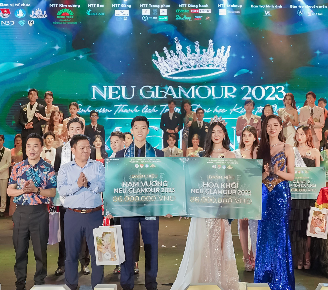 Kết quả chung cuộc, danh hiệu cao nhất cuộc thi thuộc về: Hoàng Thanh Trang (Khoa Luật) - Hoa khôi NEU Glamour 2023, Phạm Hà Sơn (Khoa Đầu tư) - Nam vương NEU Glamour 2023.